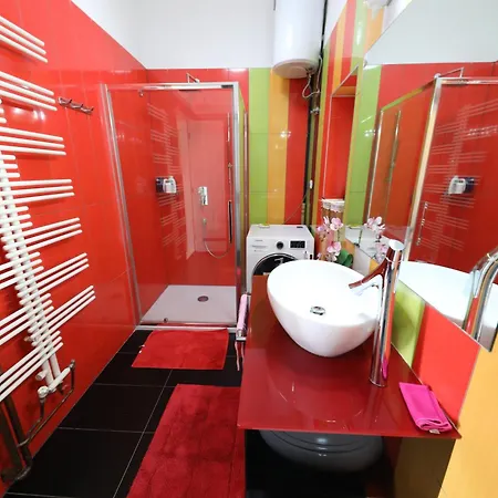 Historijski Luksuz U Starom Gradu, Garage Parking Apartamento Sarajevo