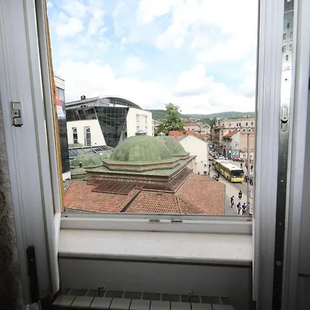 Historijski Luksuz U Starom Gradu, Garage Parking *