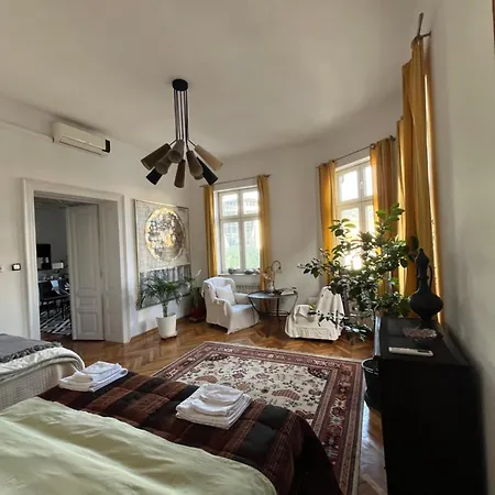 Historijski Luksuz U Starom Gradu, Garage Parking * Сараево