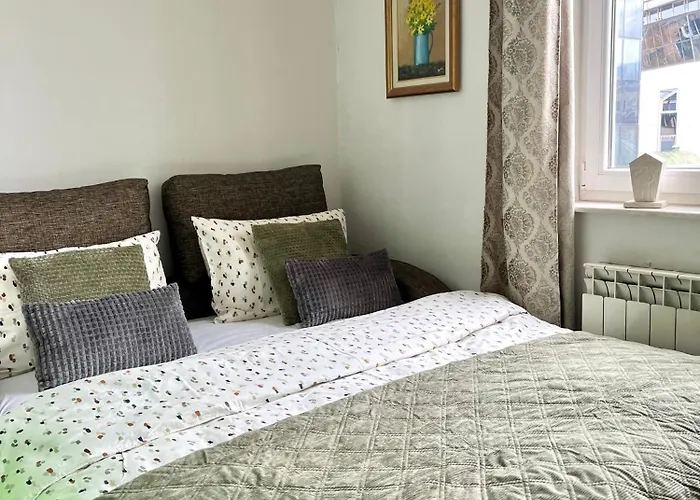 Historijski Luksuz U Starom Gradu, Garage Parking Appartement Sarajevo